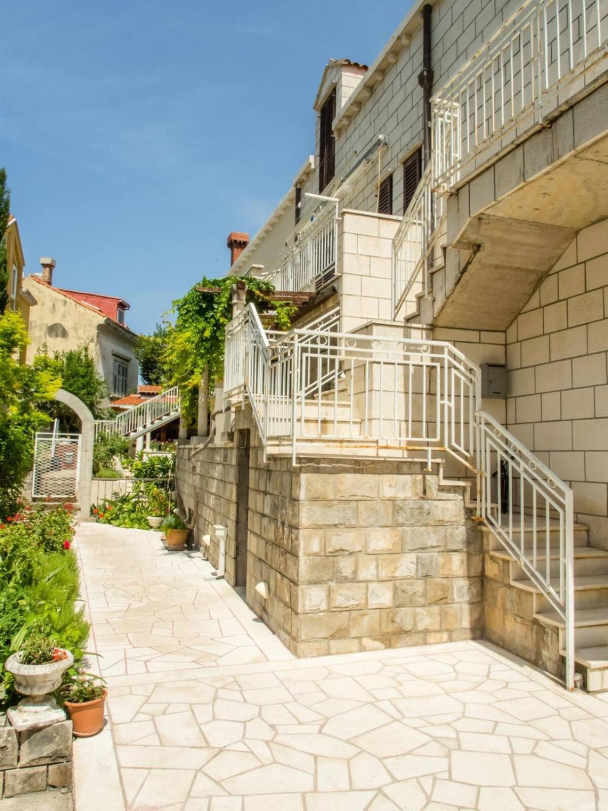 4 Bedroom With Terrace Apartment Dubrovnik